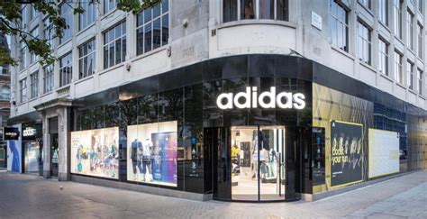 adidas oxford street hours